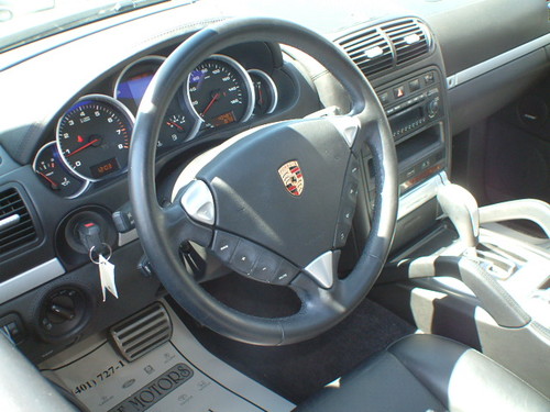 Picture of a 2004 Porsche Cayenne 40k Miles
